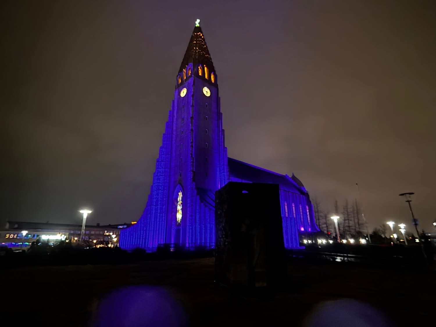 Hallgrímskirkja at night, Reykjavik