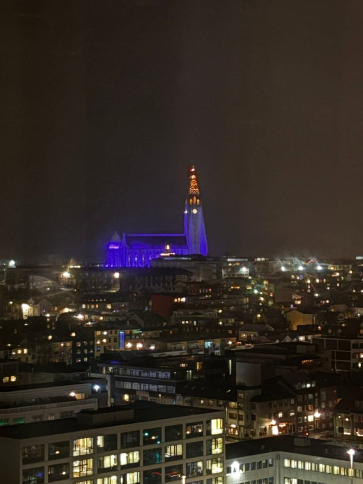 Reykjavik at night, Hallgrímskirkja lit up